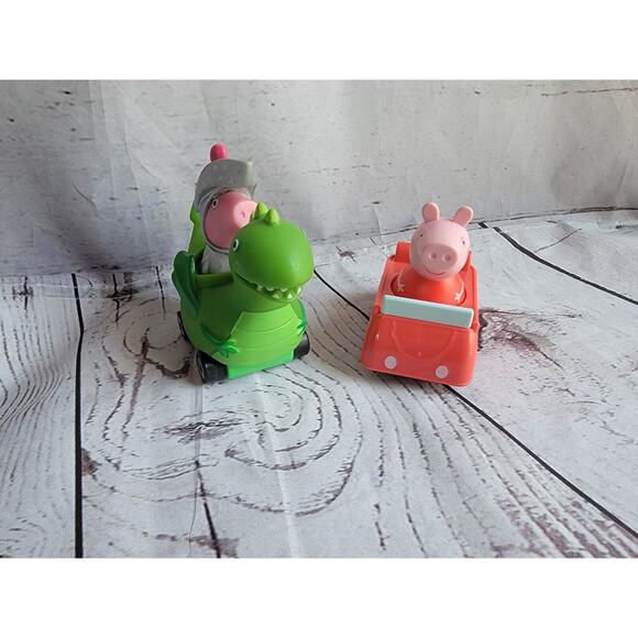 Peppa Pig red Car Mini Buggy Car George On A Dinosaur / Dragon - Picture 1 of 8